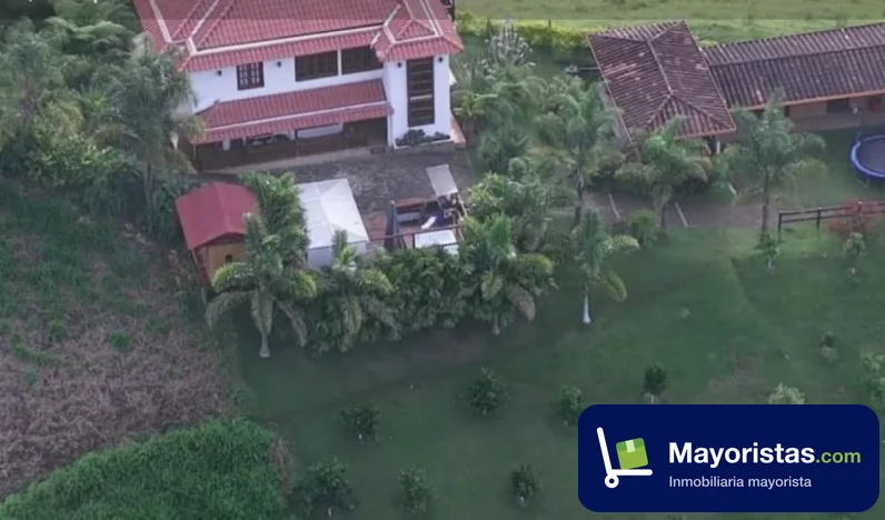Finca cafetera de 3,5 ha en Jardín, Antioquia