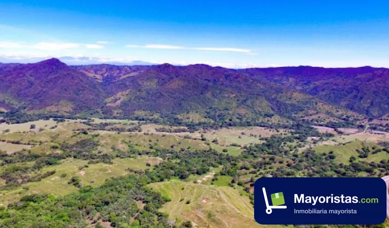 Finca ganadera de 179,2 ha en Caparrapí, Cundinamarca